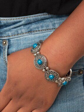 Paparazzi Jewelry Accessories - Flirty Finery - Blue Bracelet - Vintage